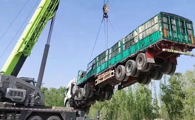 赤坎区道路脱困救援案例